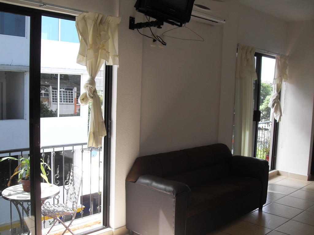 Hostal Del Cid Катемако Экстерьер фото