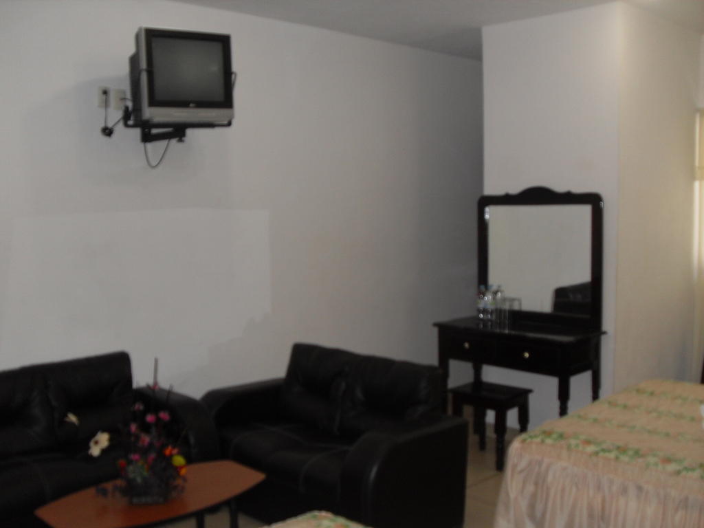 Hostal Del Cid Катемако Экстерьер фото