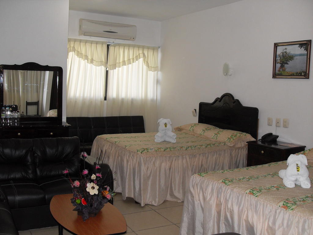 Hostal Del Cid Катемако Номер фото